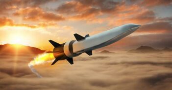 Hypersonic Air-breathing Weapon Concept: Scramjet-betriebene Rakete fliegt schneller als Mach 5 (Foto: Raytheon)