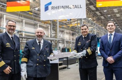 Früher als geplant Stahlzuschnitt drittes Klasse-424-Boot in Wolgaster (Foto: Rheinmetall AG)